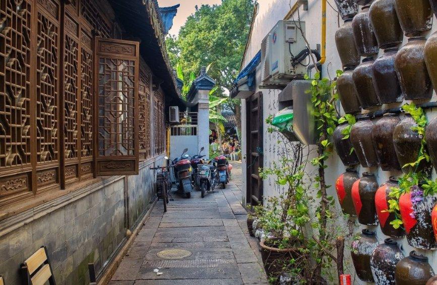 沉香线香怎么鉴别好坏？无粘粉线香比普通线香好吗？